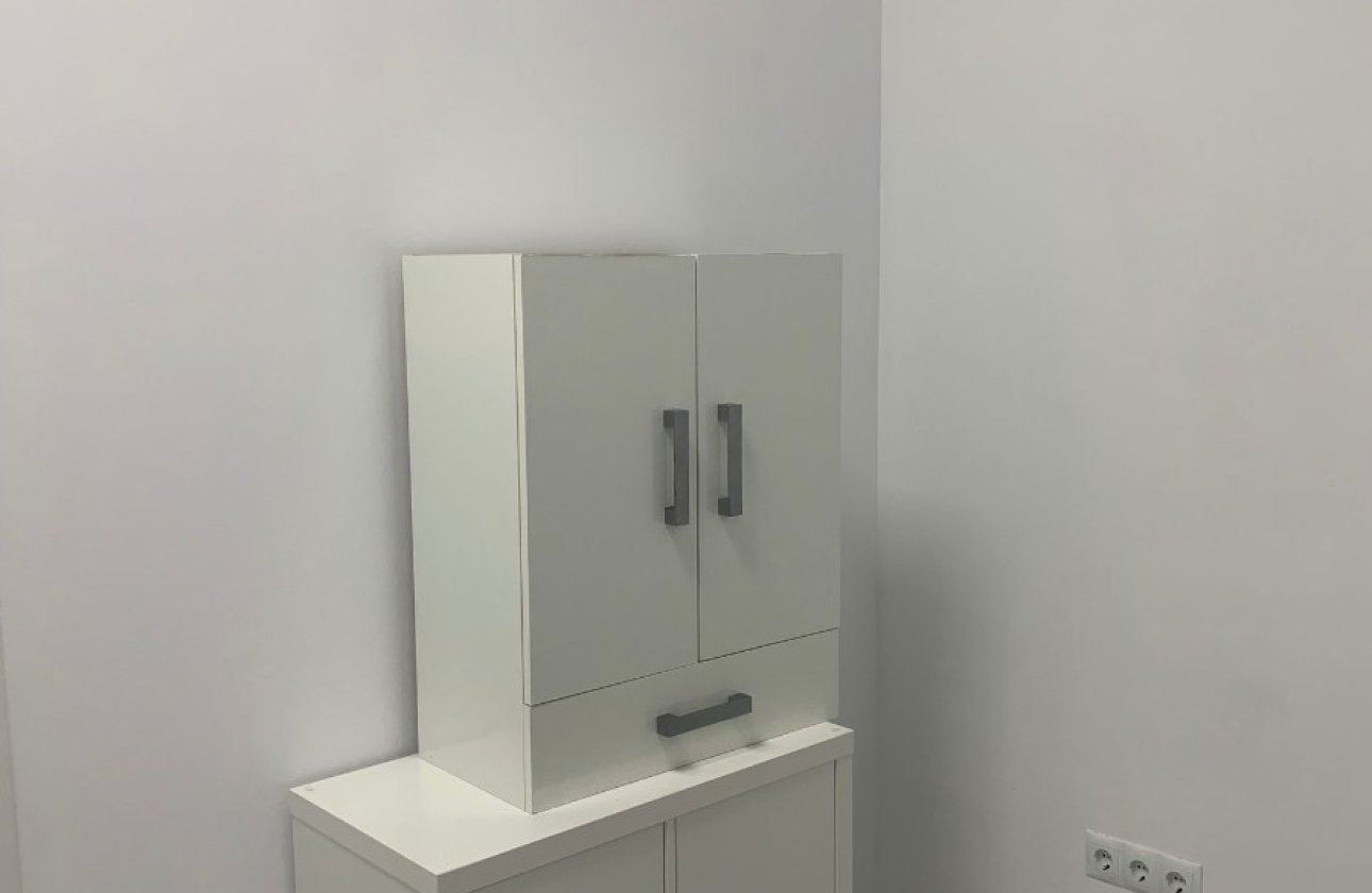 Reventa - Commercial property -
Orihuela - La Zenia