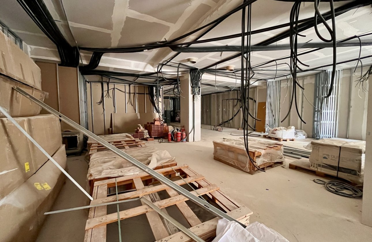 Reventa - Commercial property -
Orihuela - La Zenia