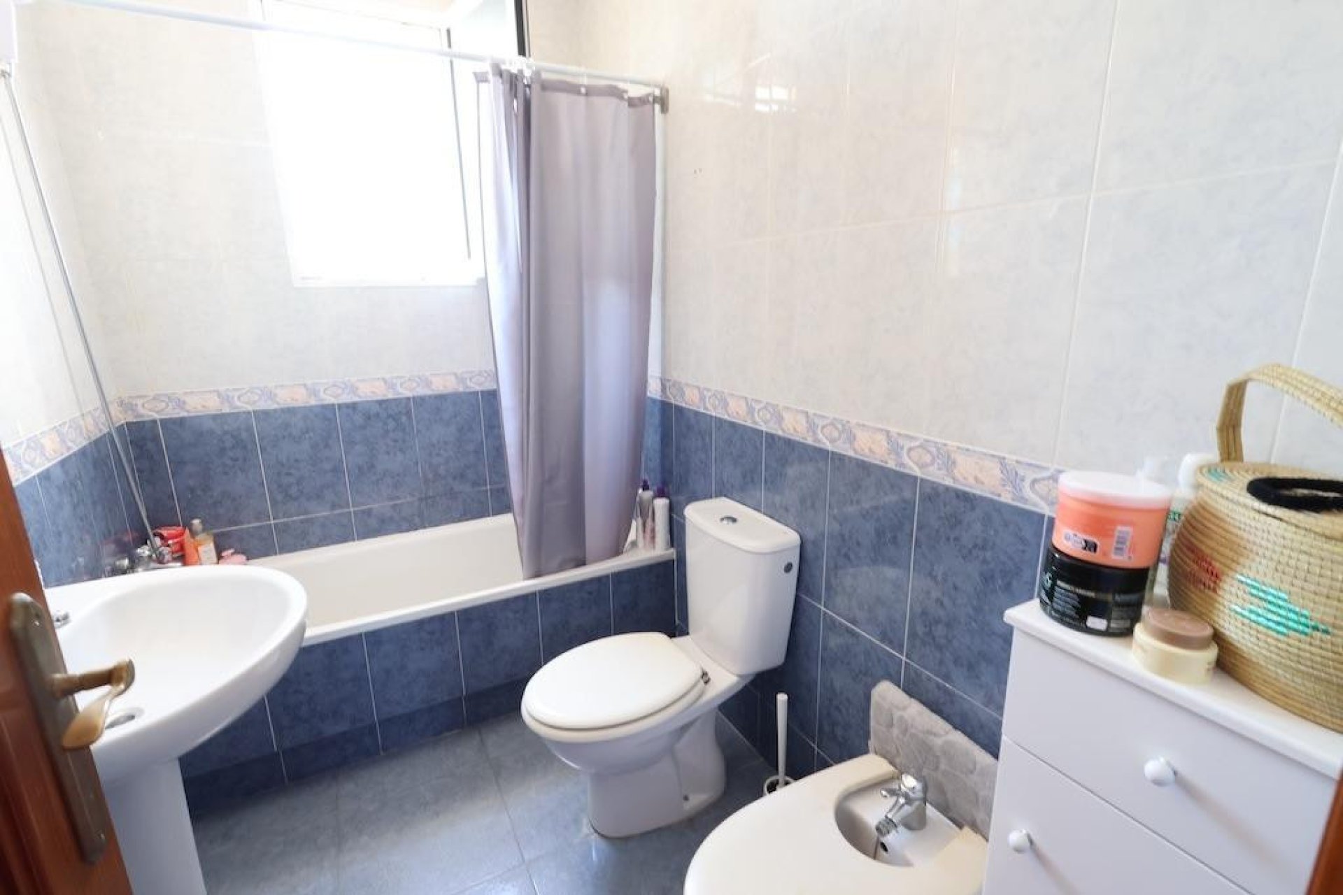 Reventa - Commercial property -
Orihuela - La Zenia