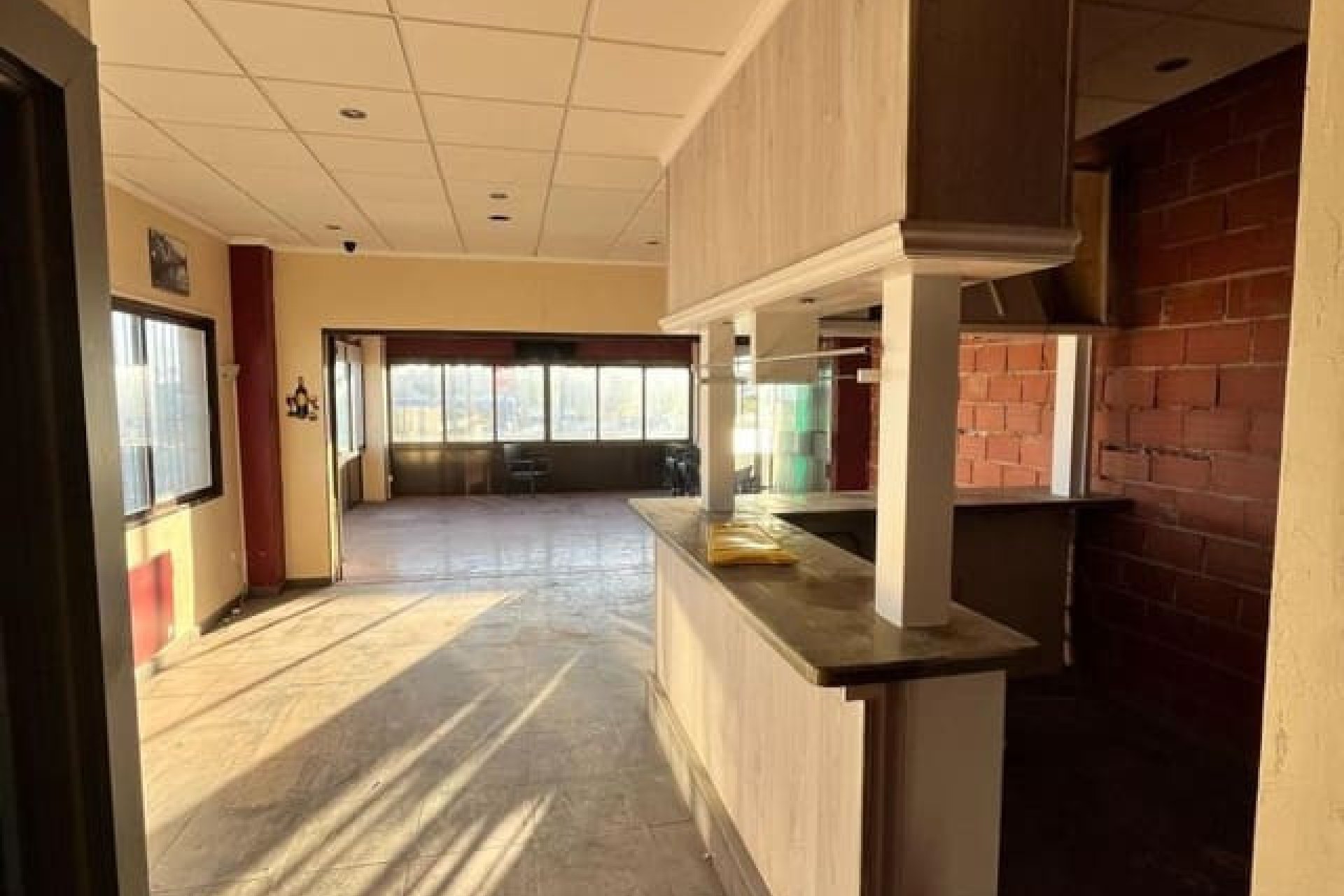 Reventa - Commercial property -
Orihuela - Orihuela Costa