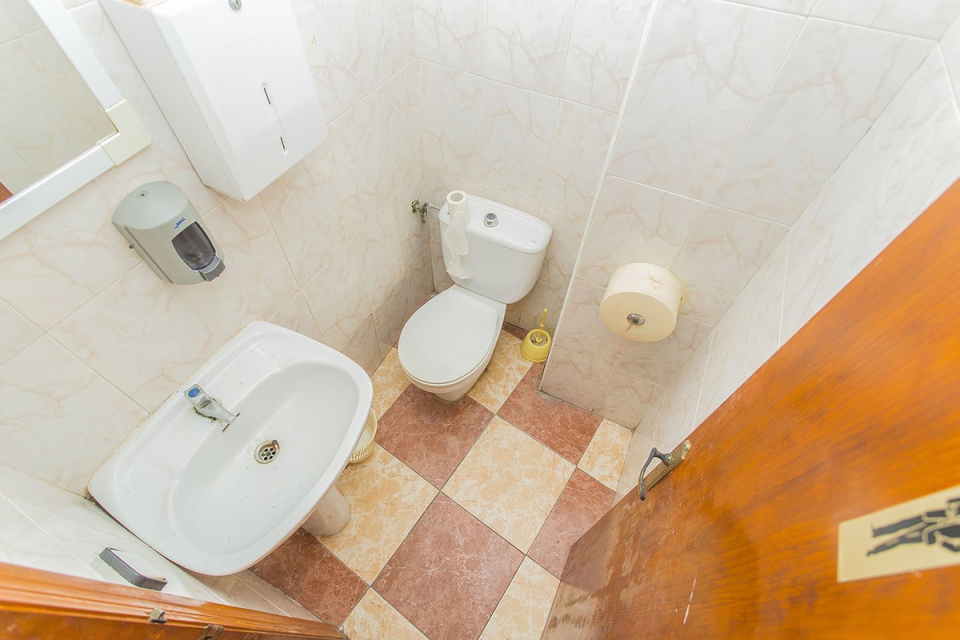 Reventa - Commercial property -
Torrevieja - La Mata