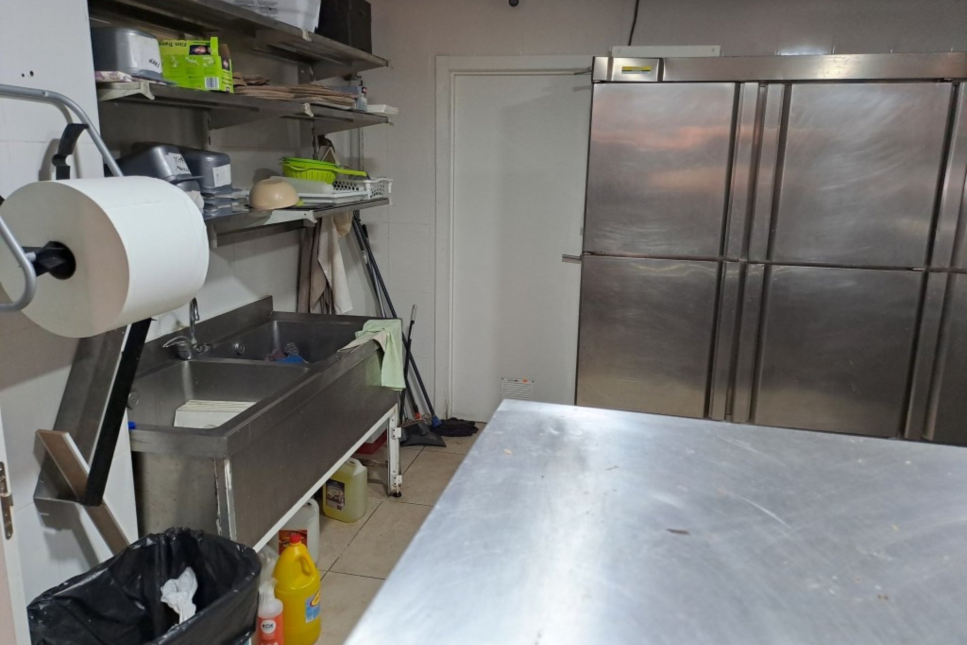 Reventa - Commercial property -
Torrevieja - La Mata