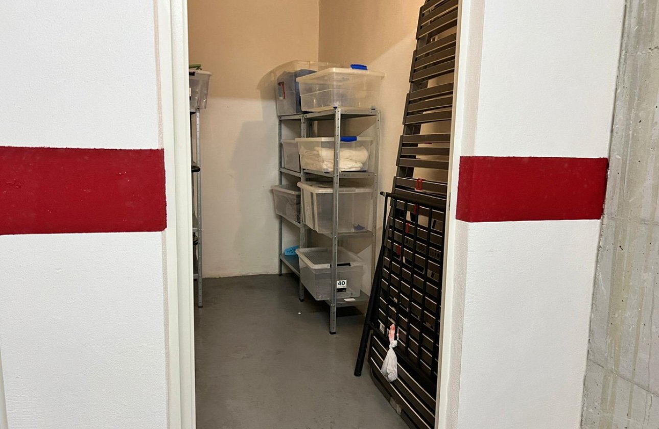 Reventa - Commercial property -
Torrevieja - Torrevieja Centro