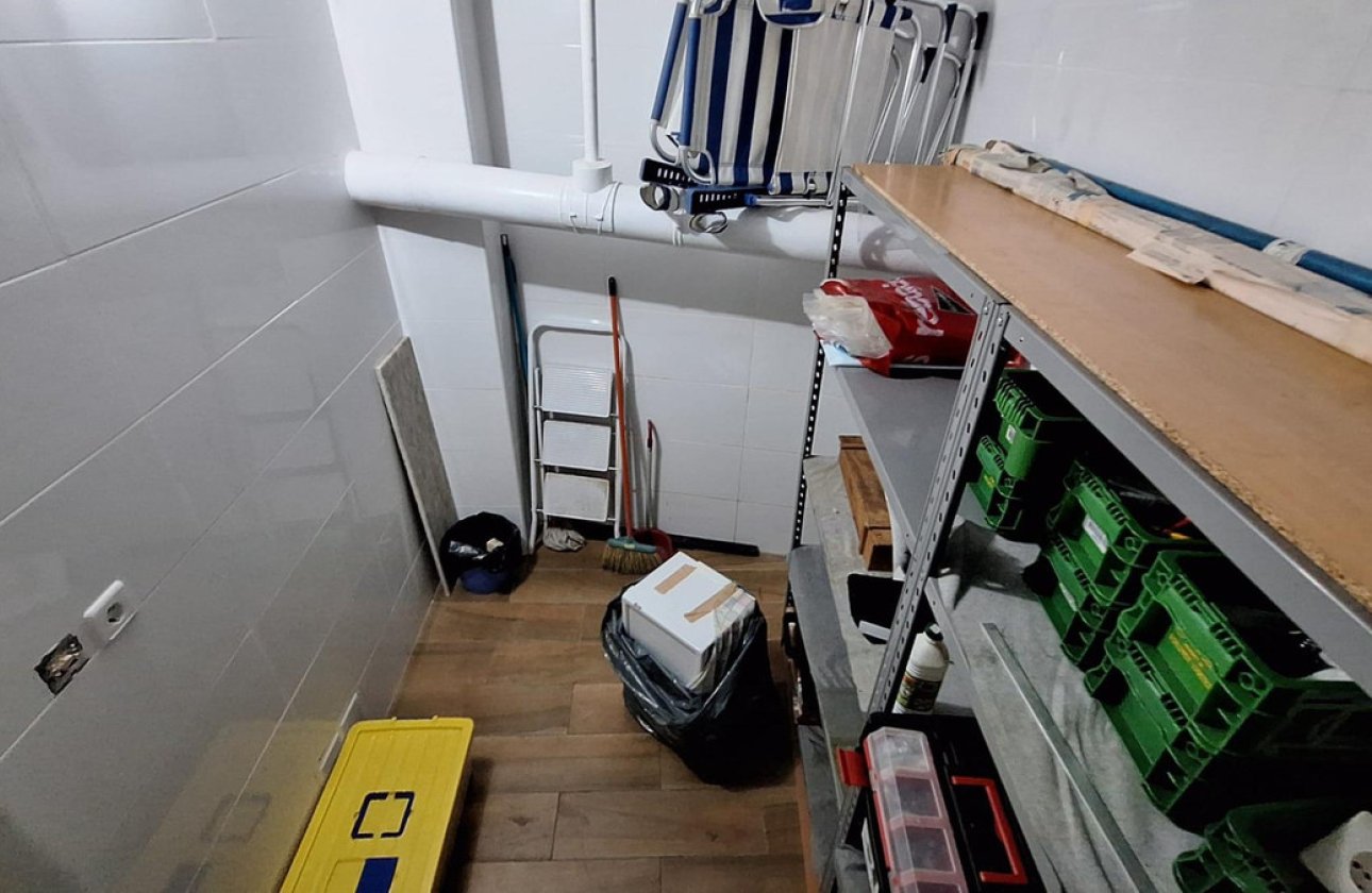 Reventa - Commercial property -
Torrevieja - Torrevieja Centro