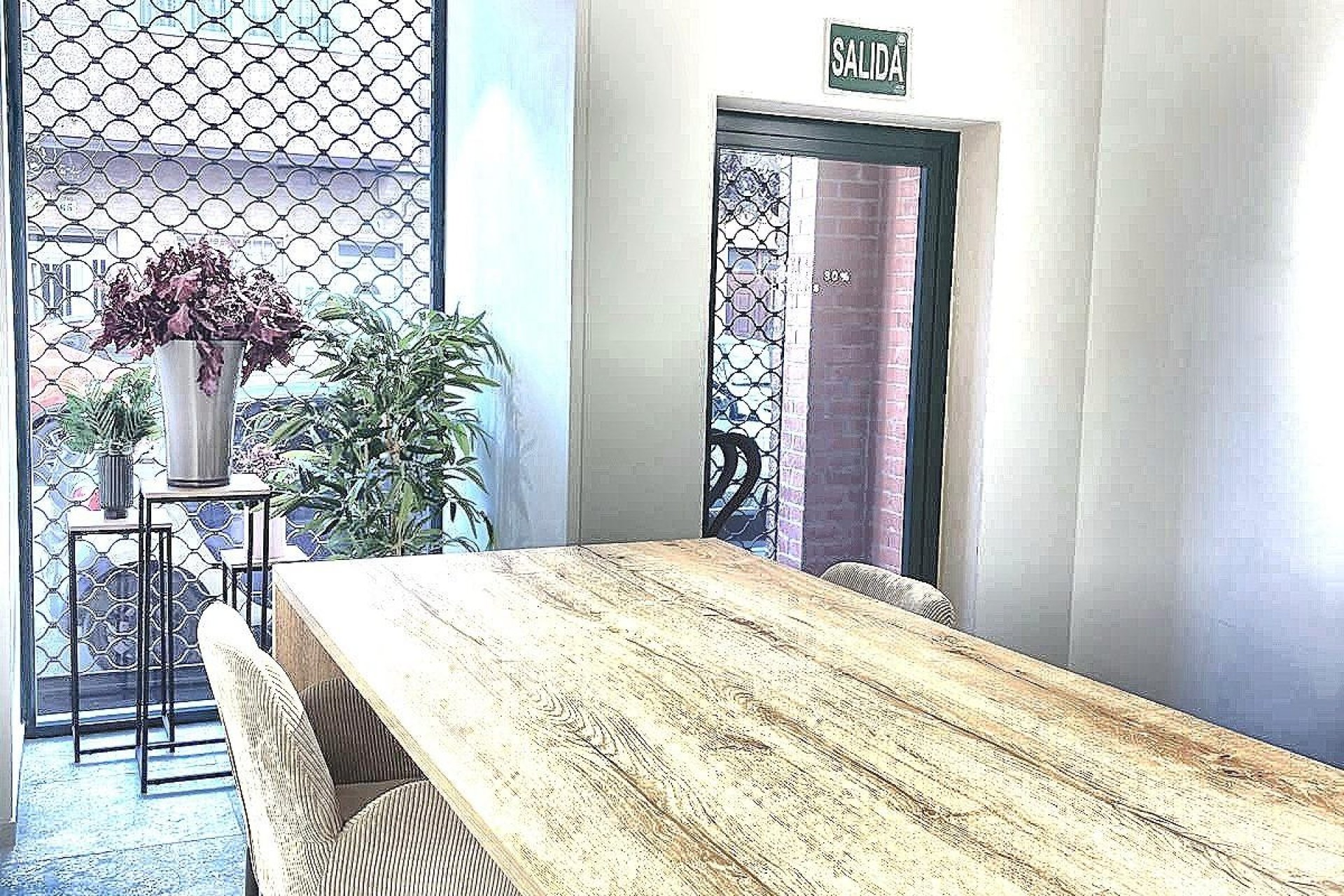 Reventa - Commercial property -
Torrevieja - Torrevieja Centro