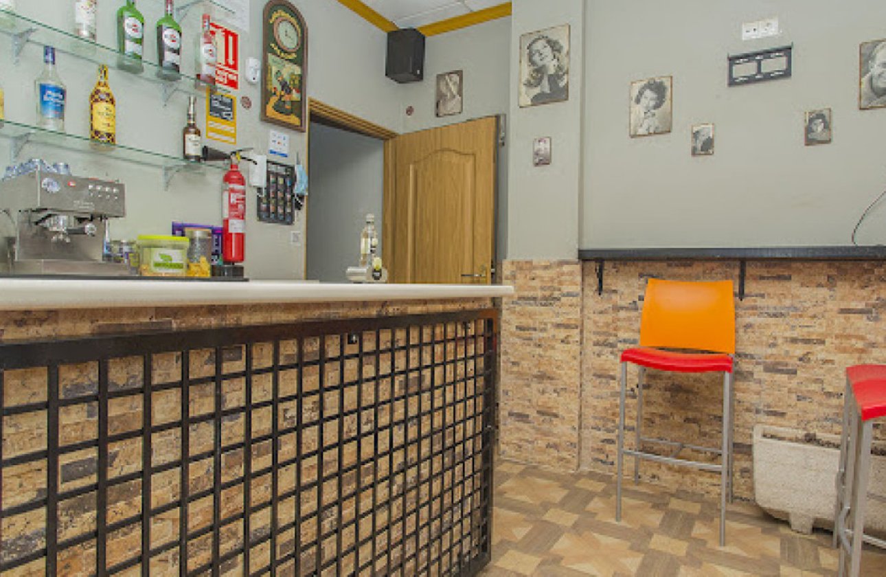 Reventa - Commercial property -
Torrevieja - Torrevieja Centro