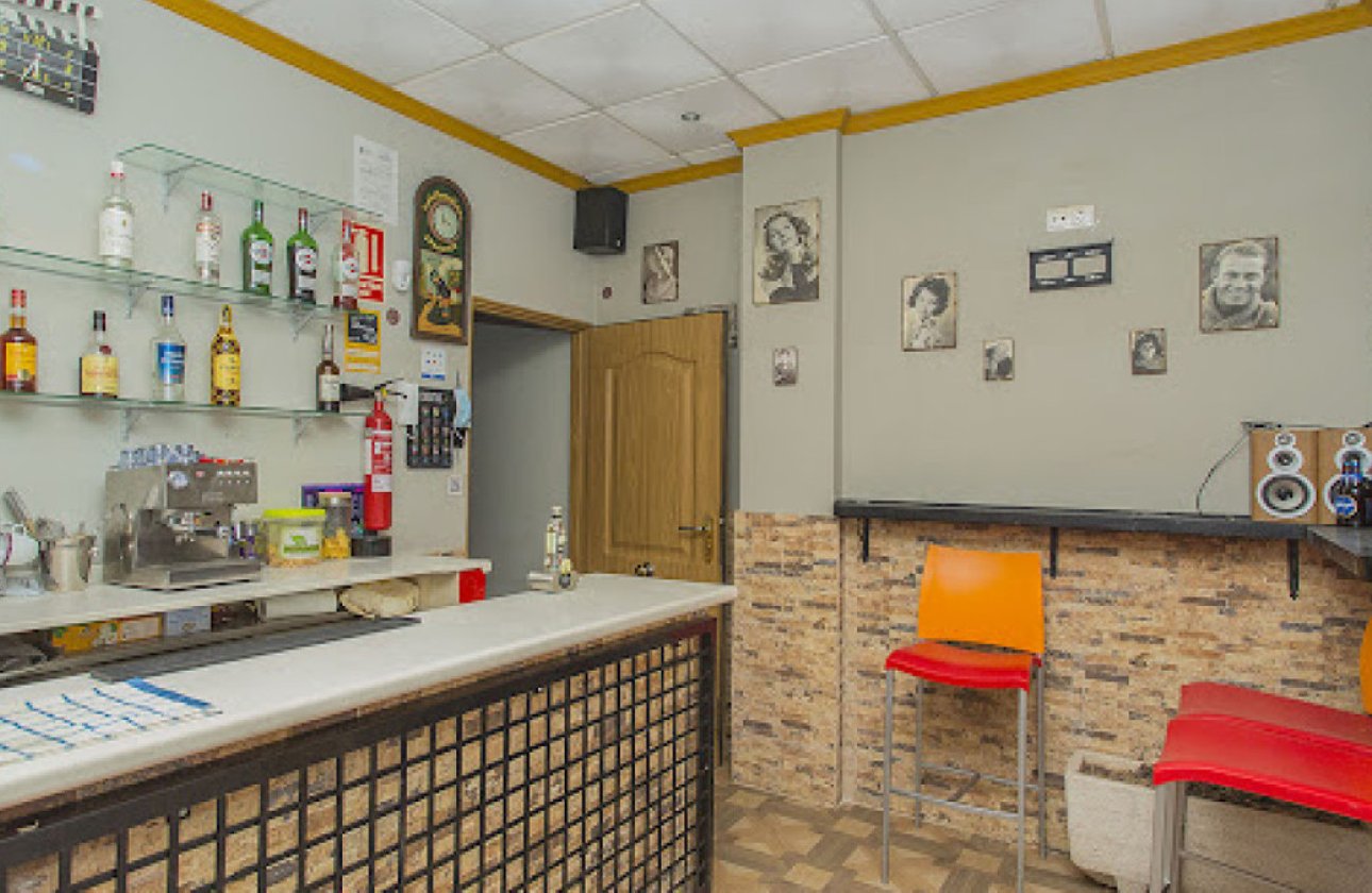 Reventa - Commercial property -
Torrevieja - Torrevieja Centro