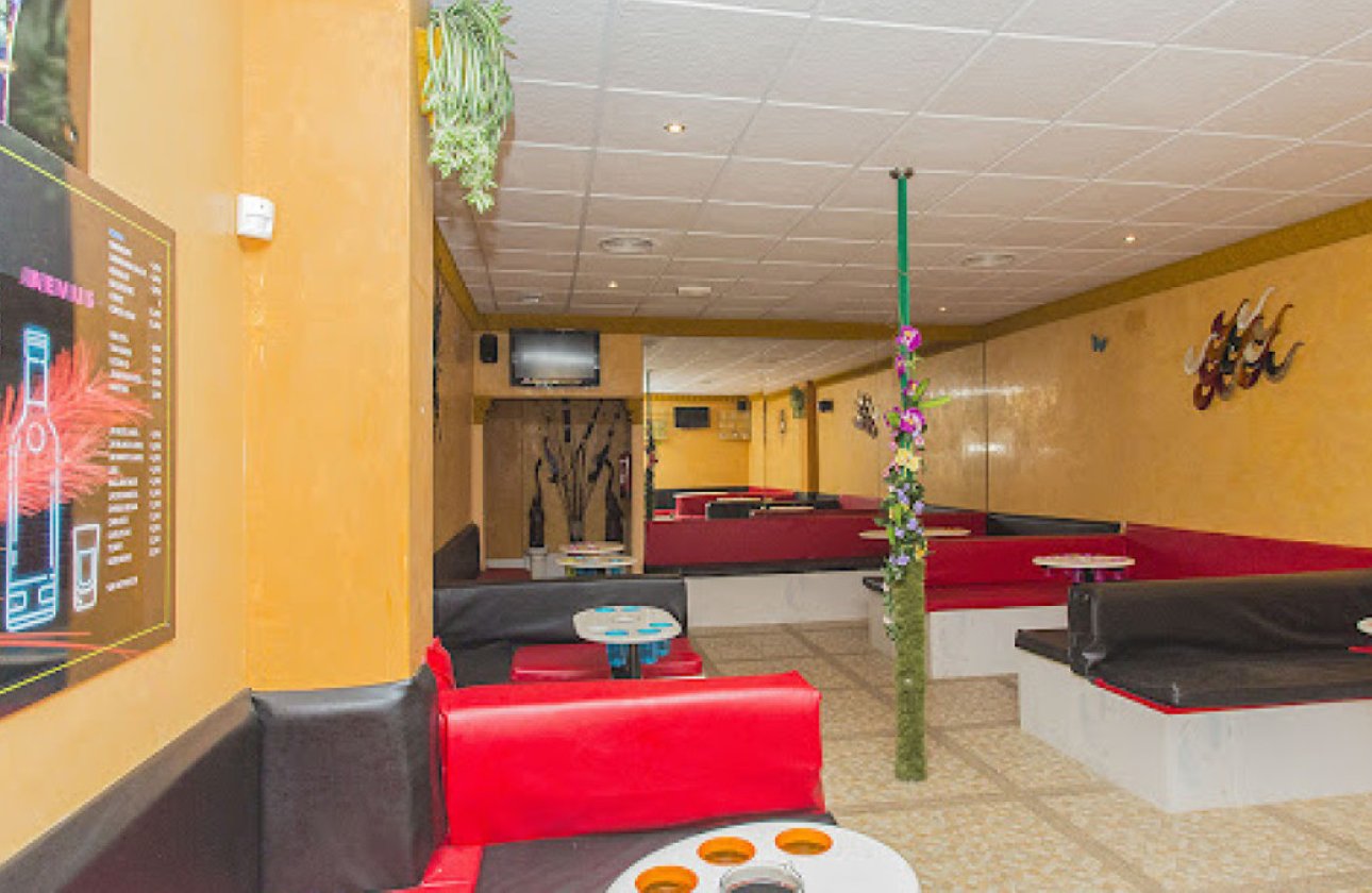 Reventa - Commercial property -
Torrevieja - Torrevieja Centro