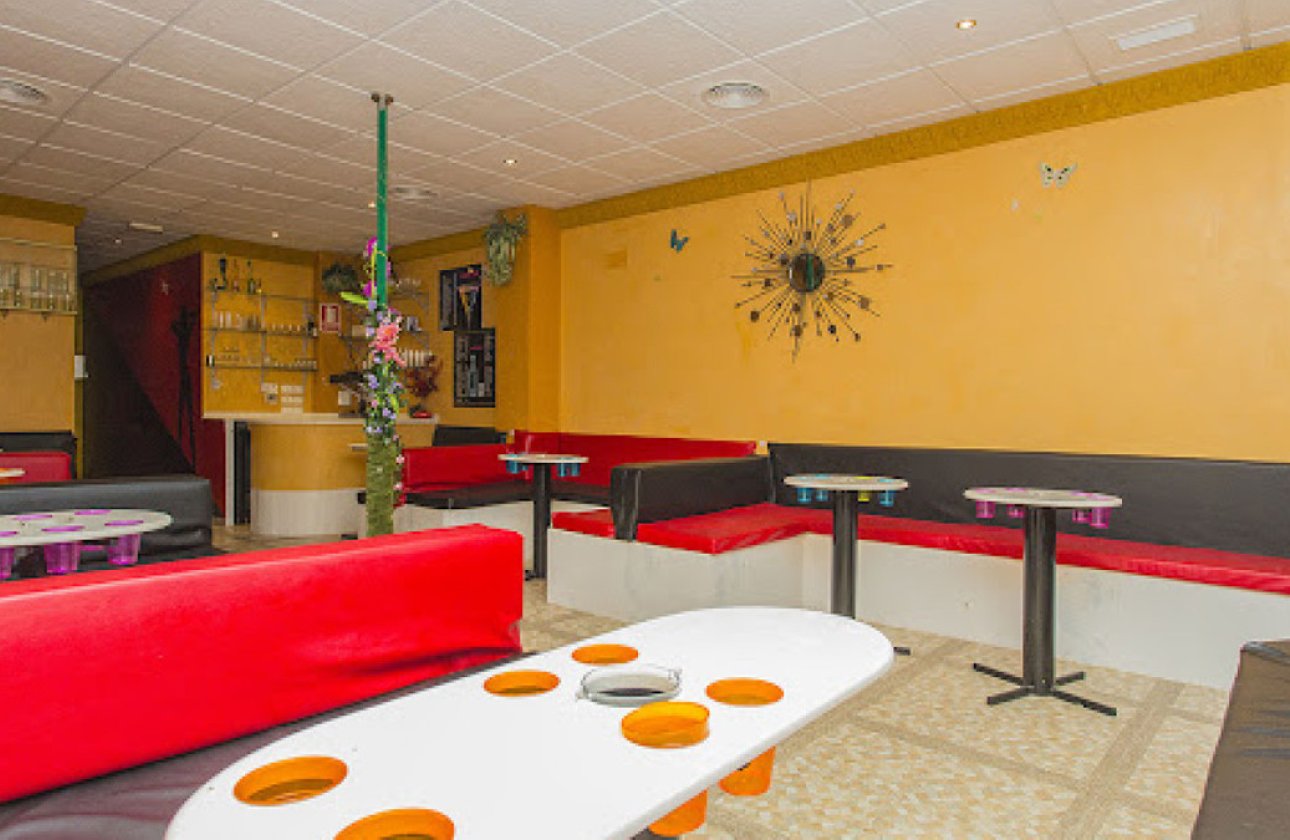 Reventa - Commercial property -
Torrevieja - Torrevieja Centro