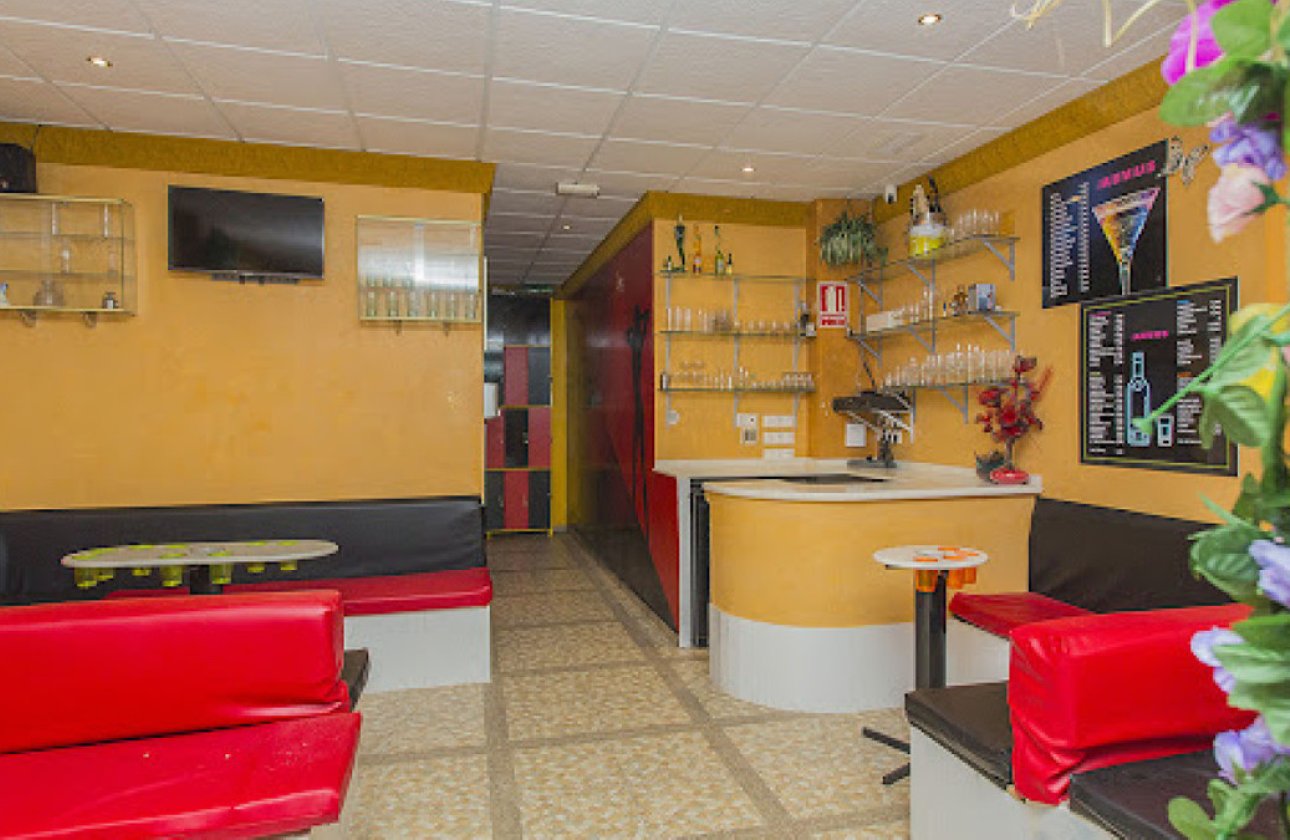Reventa - Commercial property -
Torrevieja - Torrevieja Centro
