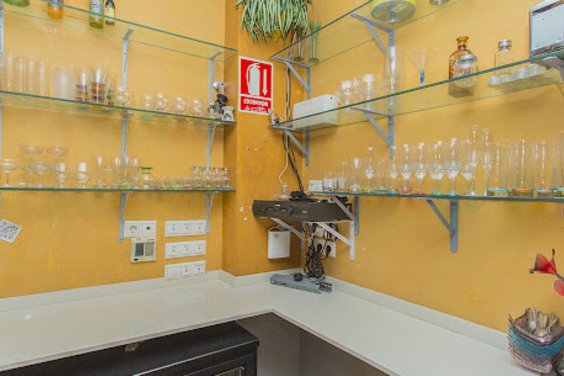 Reventa - Commercial property -
Torrevieja - Torrevieja Centro