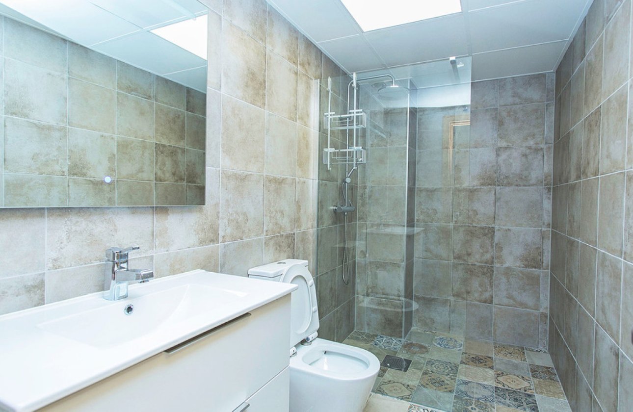 Reventa - Commercial property -
Torrevieja - Torrevieja Centro