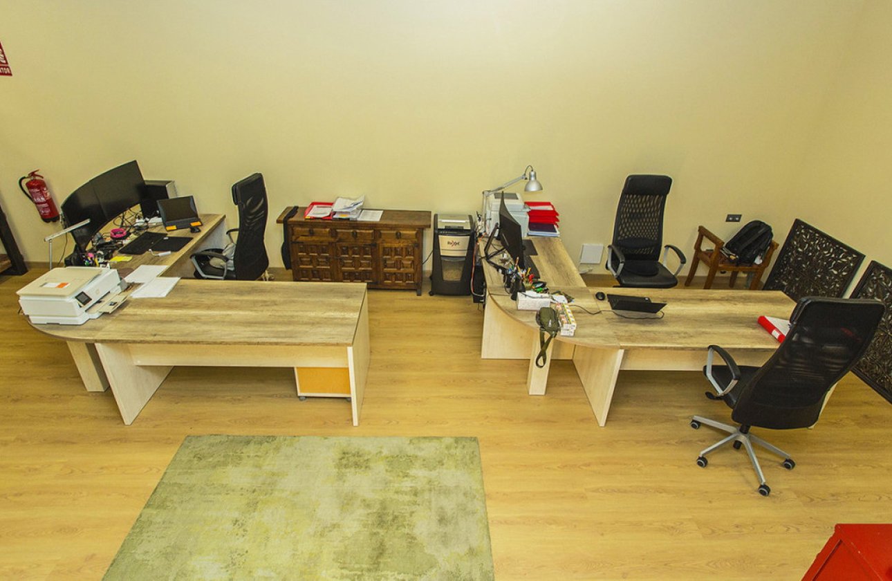 Reventa - Commercial property -
Torrevieja - Torrevieja Centro