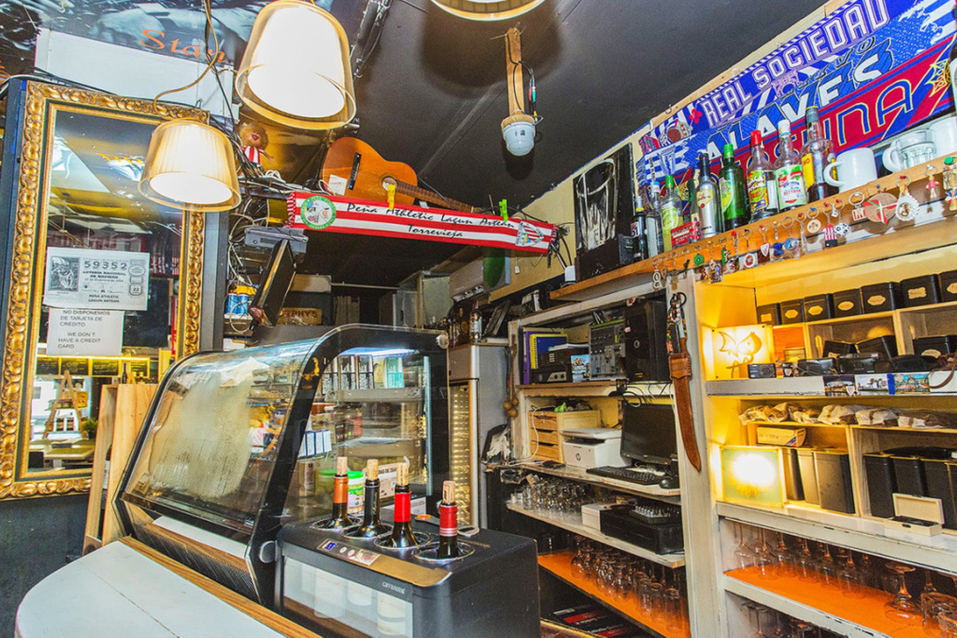 Reventa - Commercial property -
Torrevieja - Torrevieja Centro