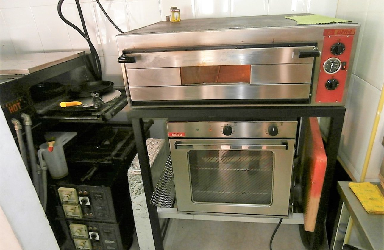 Reventa - Commercial property -
Torrevieja - Torrevieja Centro