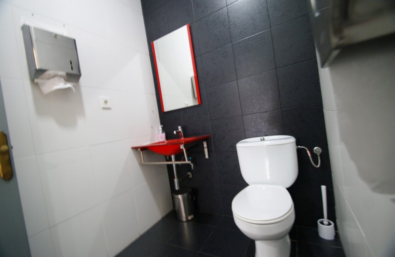 Reventa - Commercial property -
Torrevieja - Torrevieja Centro