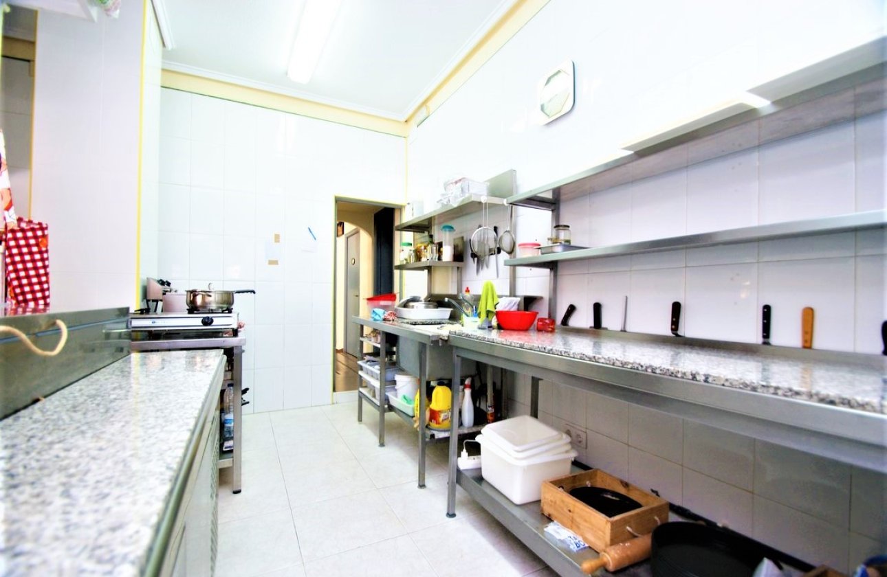 Reventa - Commercial property -
Torrevieja - Torrevieja Centro