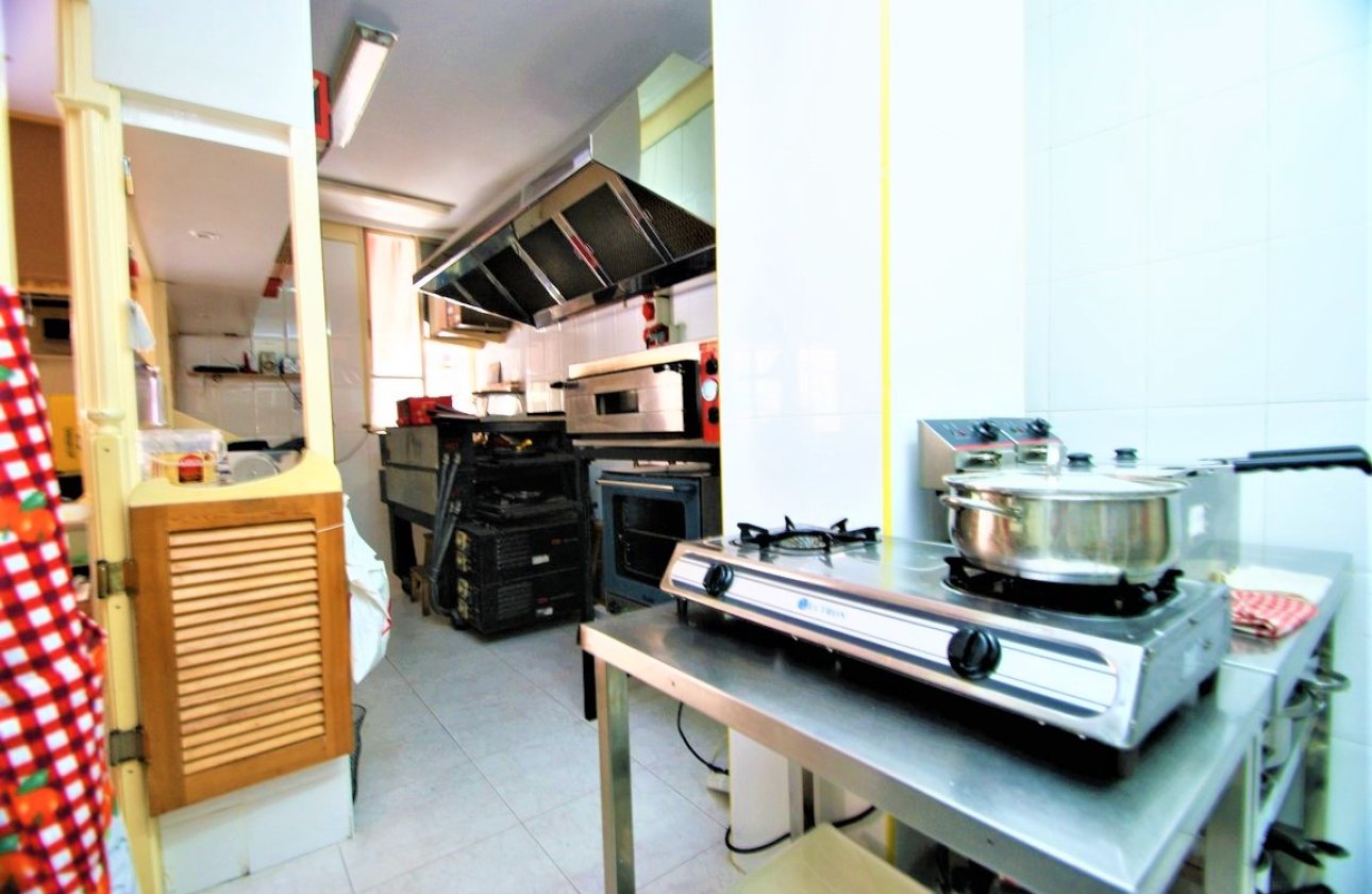 Reventa - Commercial property -
Torrevieja - Torrevieja Centro