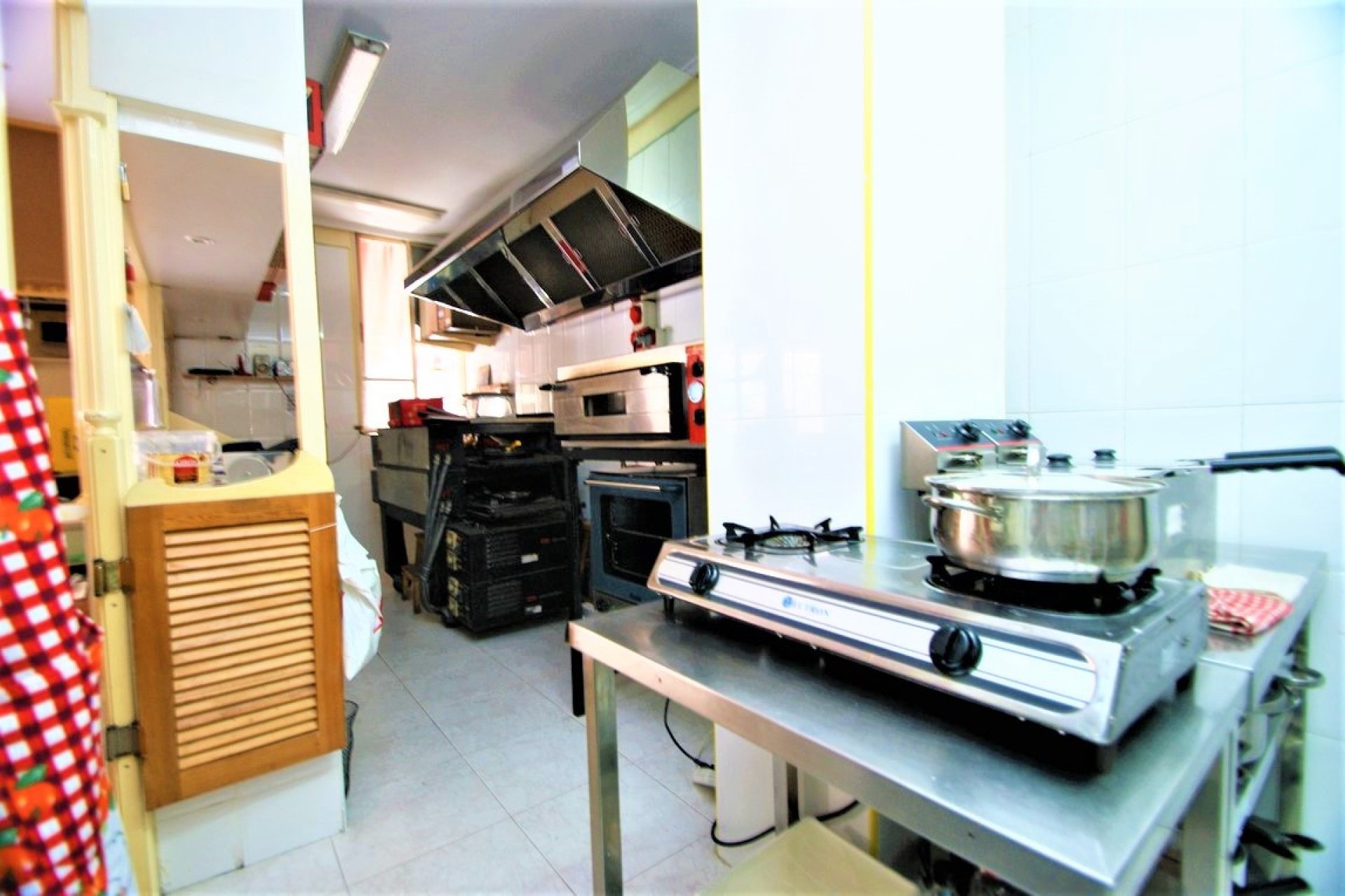 Reventa - Commercial property -
Torrevieja - Torrevieja Centro