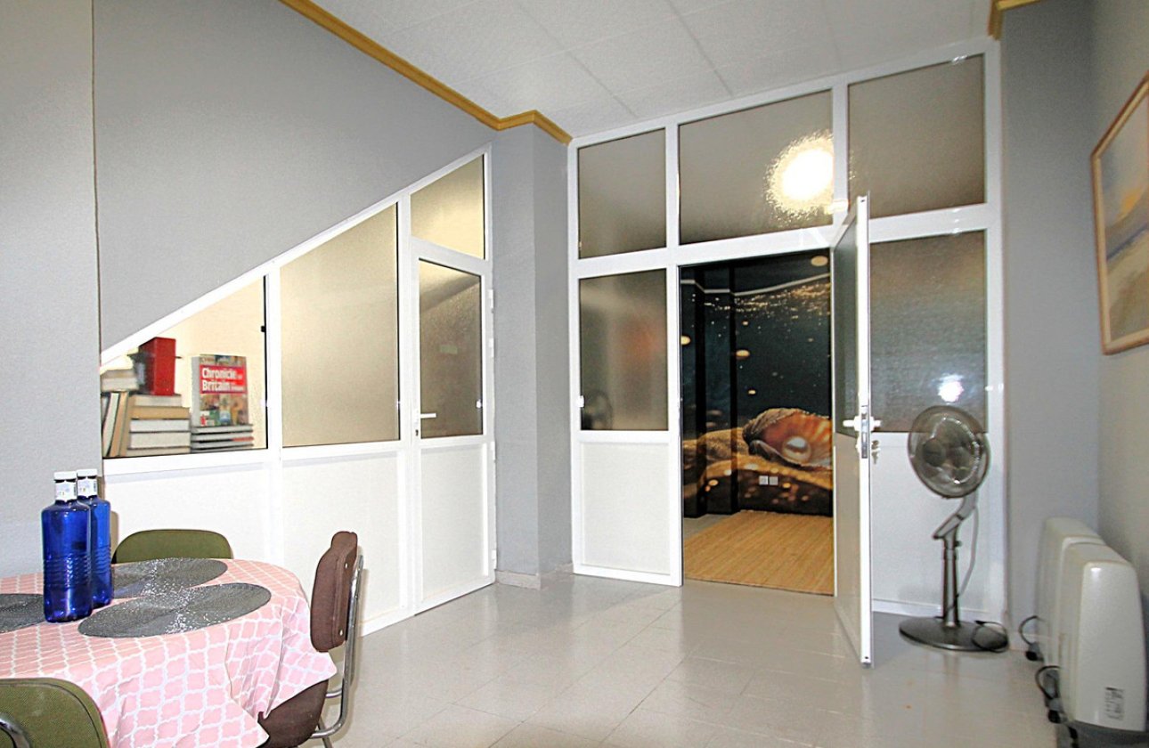Reventa - Commercial property -
Torrevieja - Torrevieja Centro