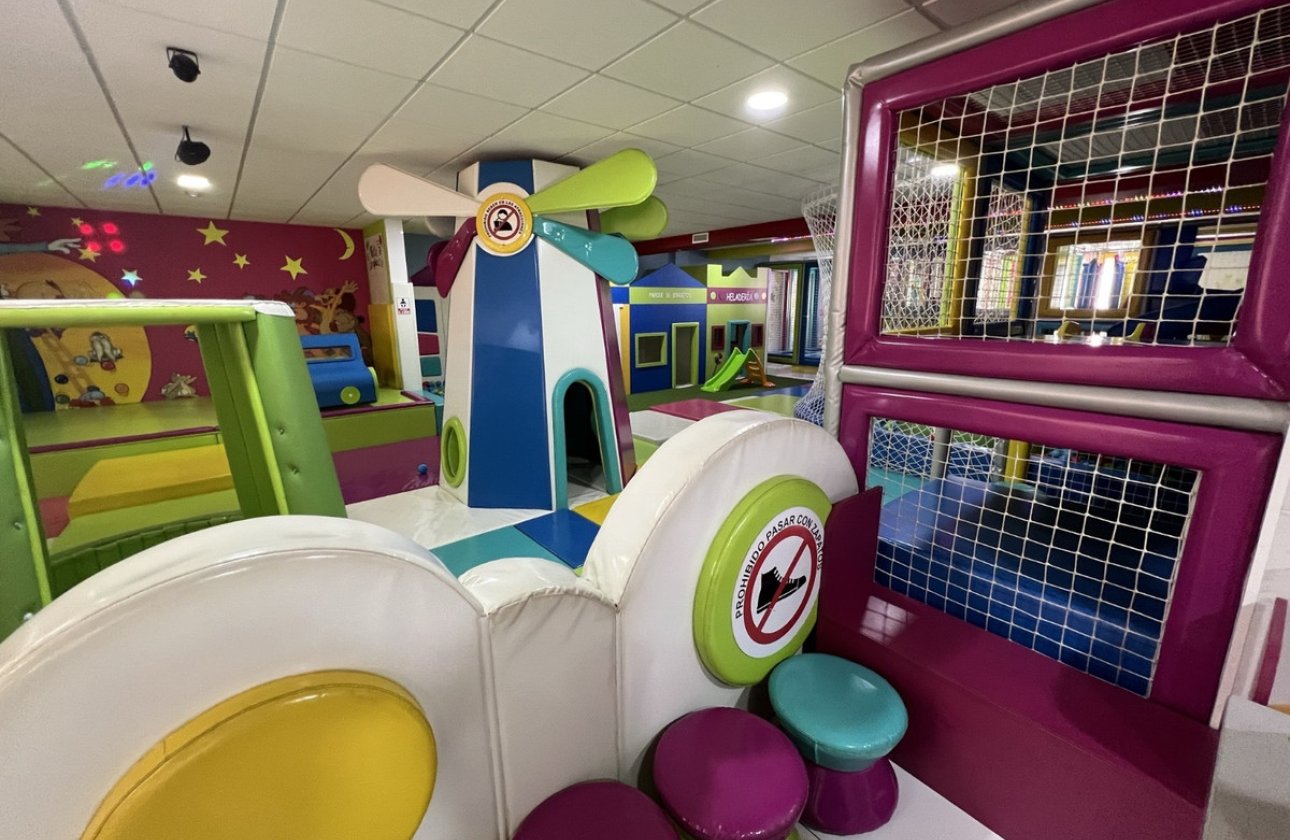 Reventa - Commercial property -
Torrevieja - Torrevieja Centro