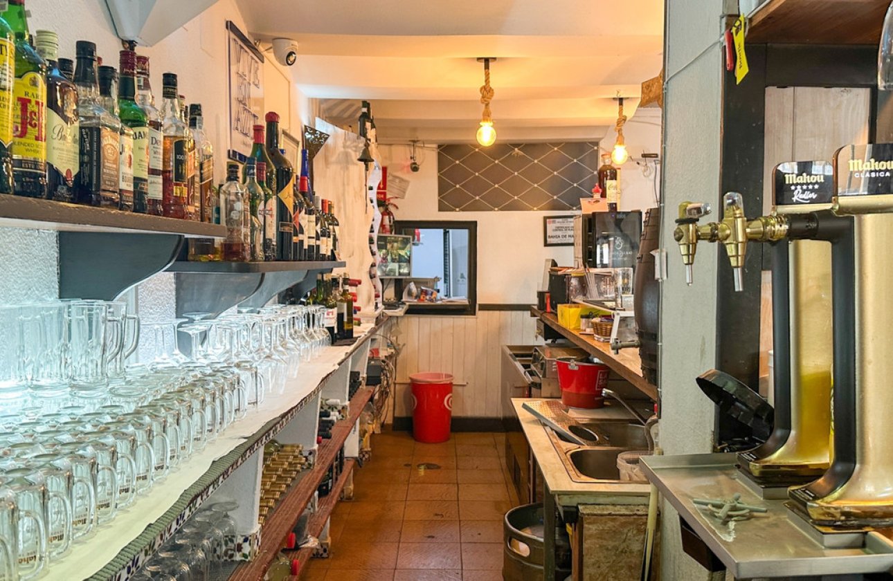 Reventa - Commercial property -
Torrevieja - Torrevieja Centro