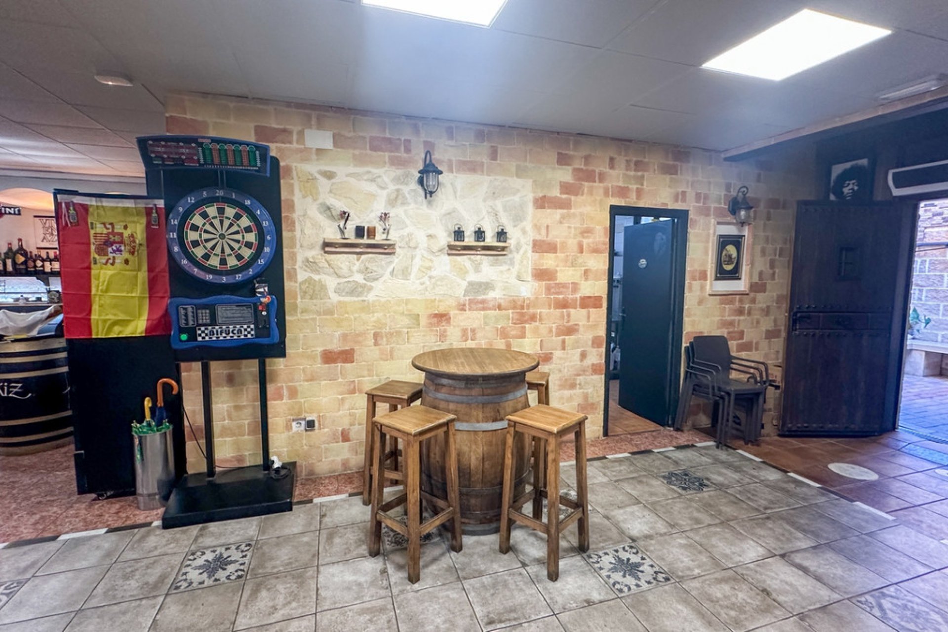 Reventa - Commercial property -
Torrevieja - Torrevieja Centro