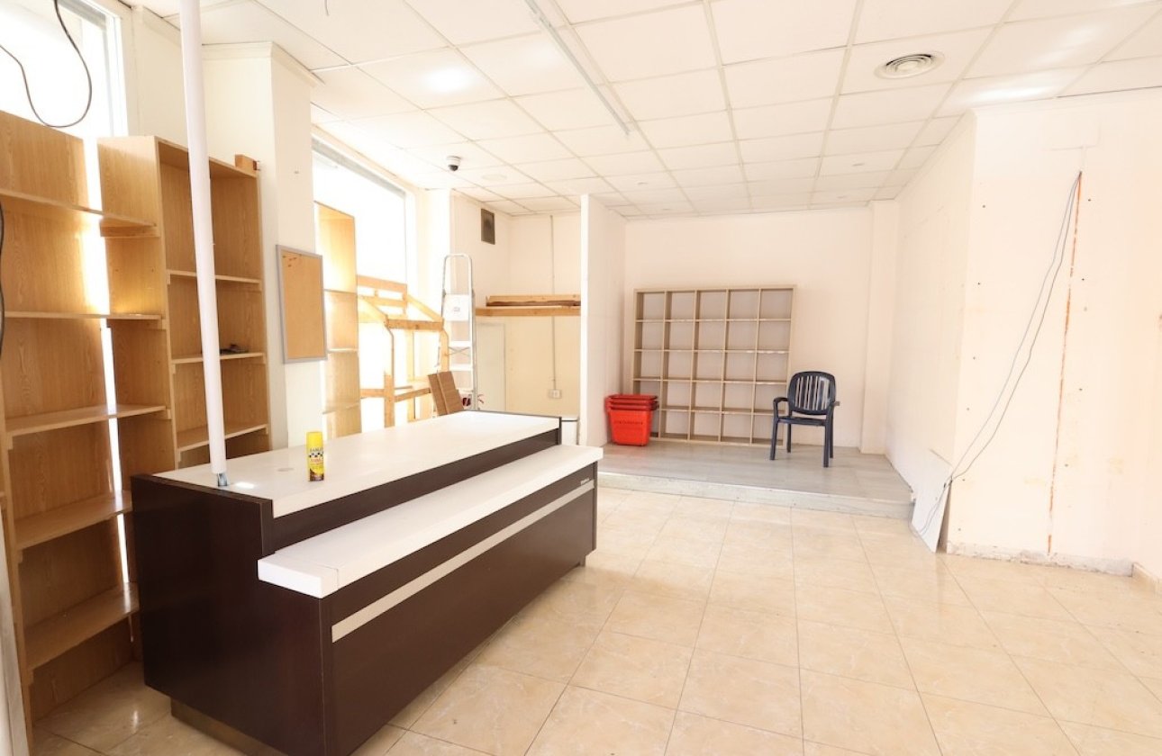 Reventa - Commercial property -
Torrevieja - Torrevieja Centro