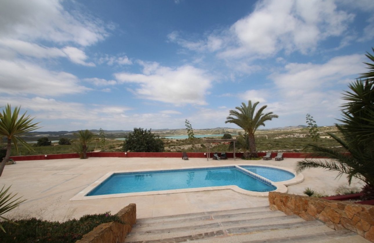 Reventa - country estate -
Orihuela - Torremendo