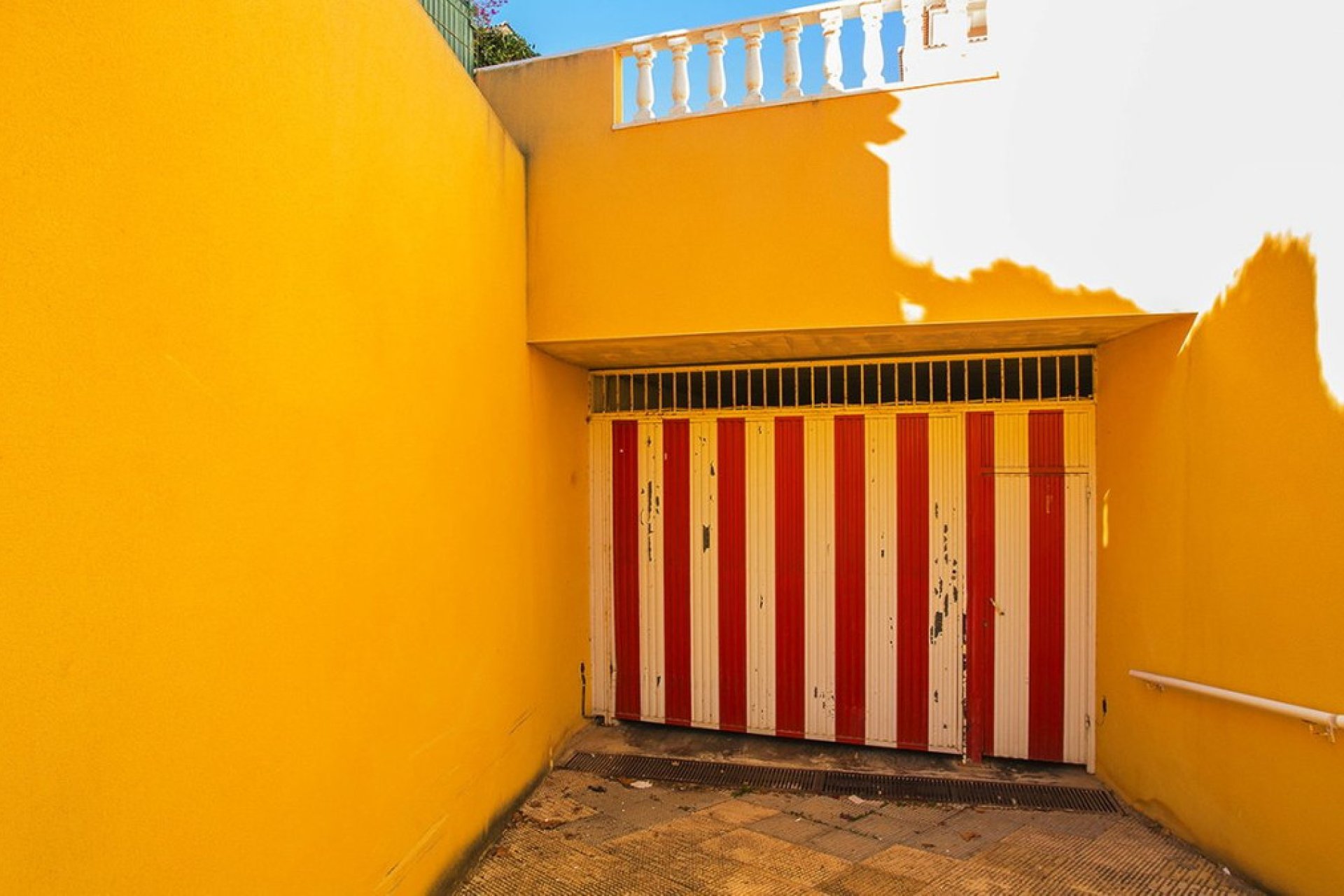 Reventa - Garaje -
Torrevieja - La Mata