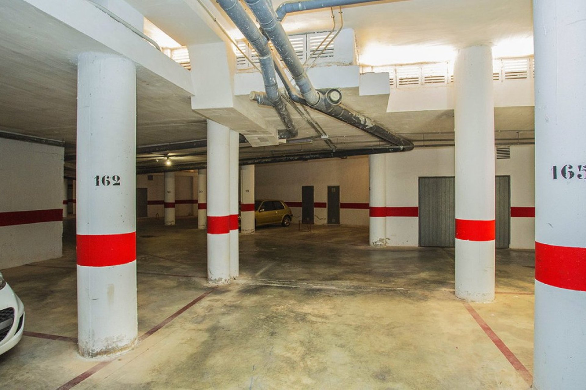 Reventa - Garaje -
Torrevieja - La Mata