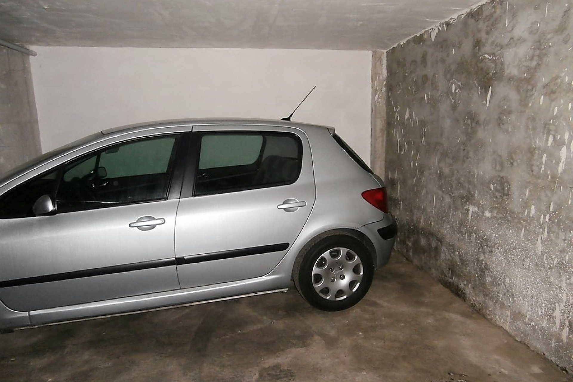 Reventa - Garaje -
Torrevieja - La Mata