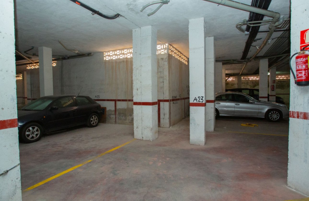 Reventa - Garaje -
Torrevieja - Torre la mata