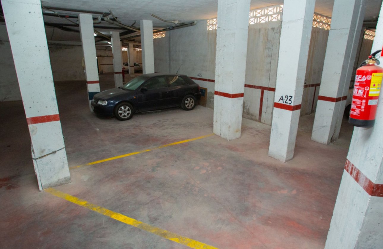 Reventa - Garaje -
Torrevieja - Torre la mata