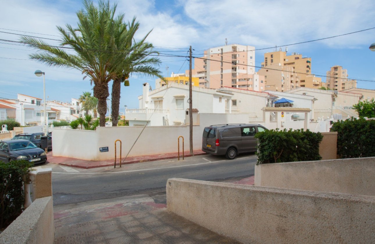 Reventa - Garaje -
Torrevieja - Torre la mata