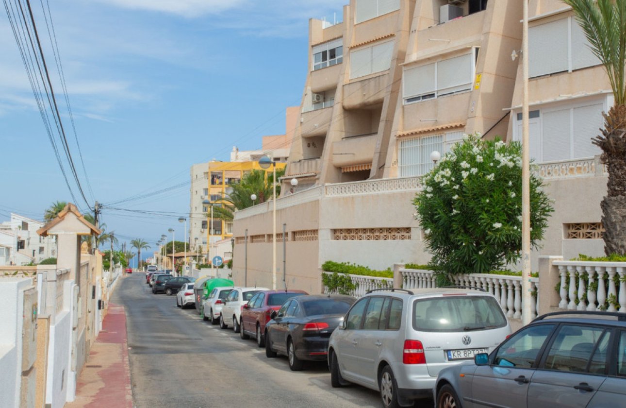 Reventa - Garaje -
Torrevieja - Torre la mata