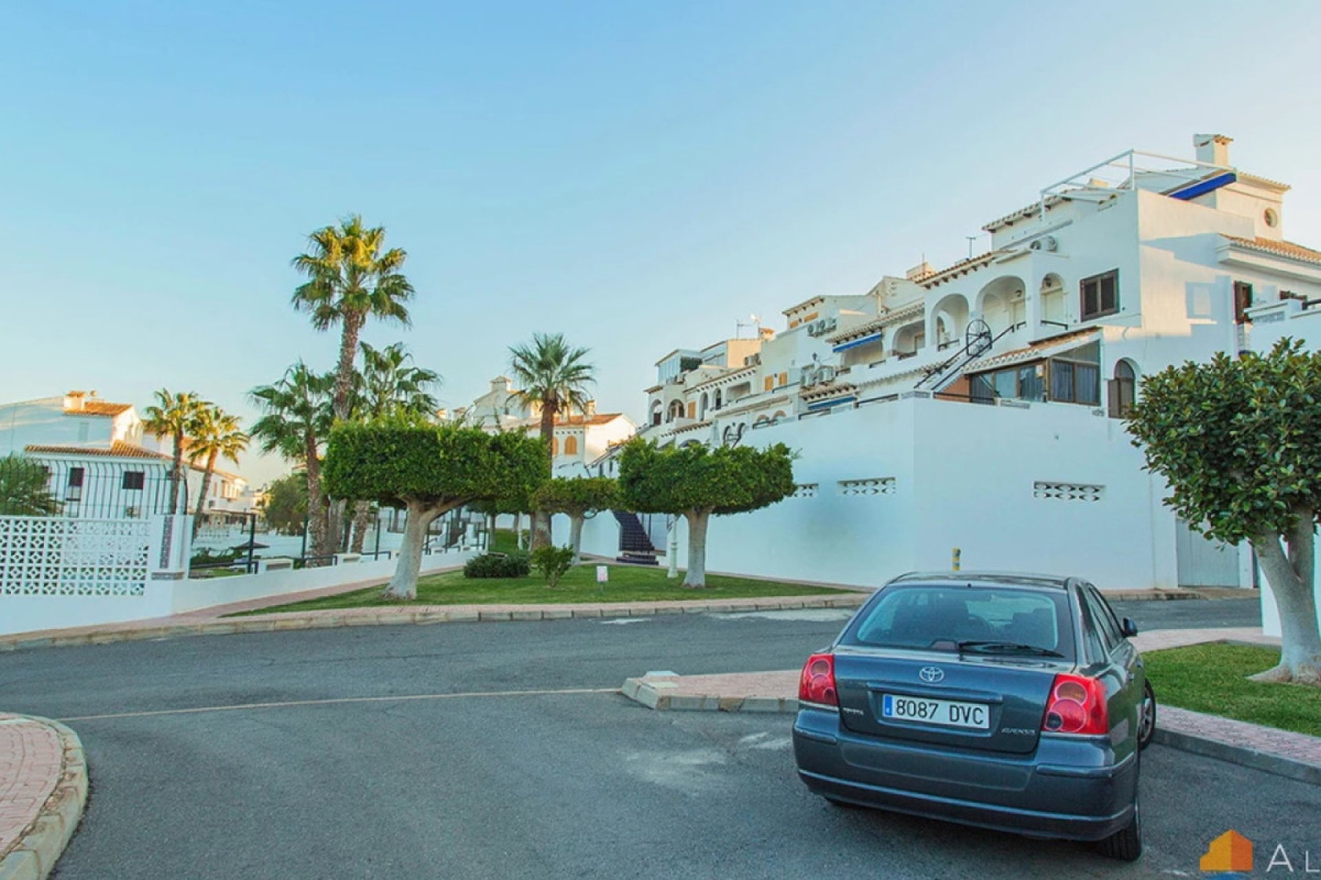 Reventa - Garaje -
Torrevieja - Torre la mata