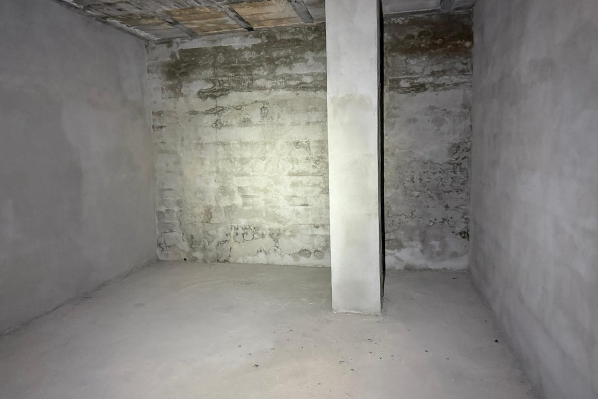 Reventa - Garaje -
Torrevieja - Torrevieja Centro