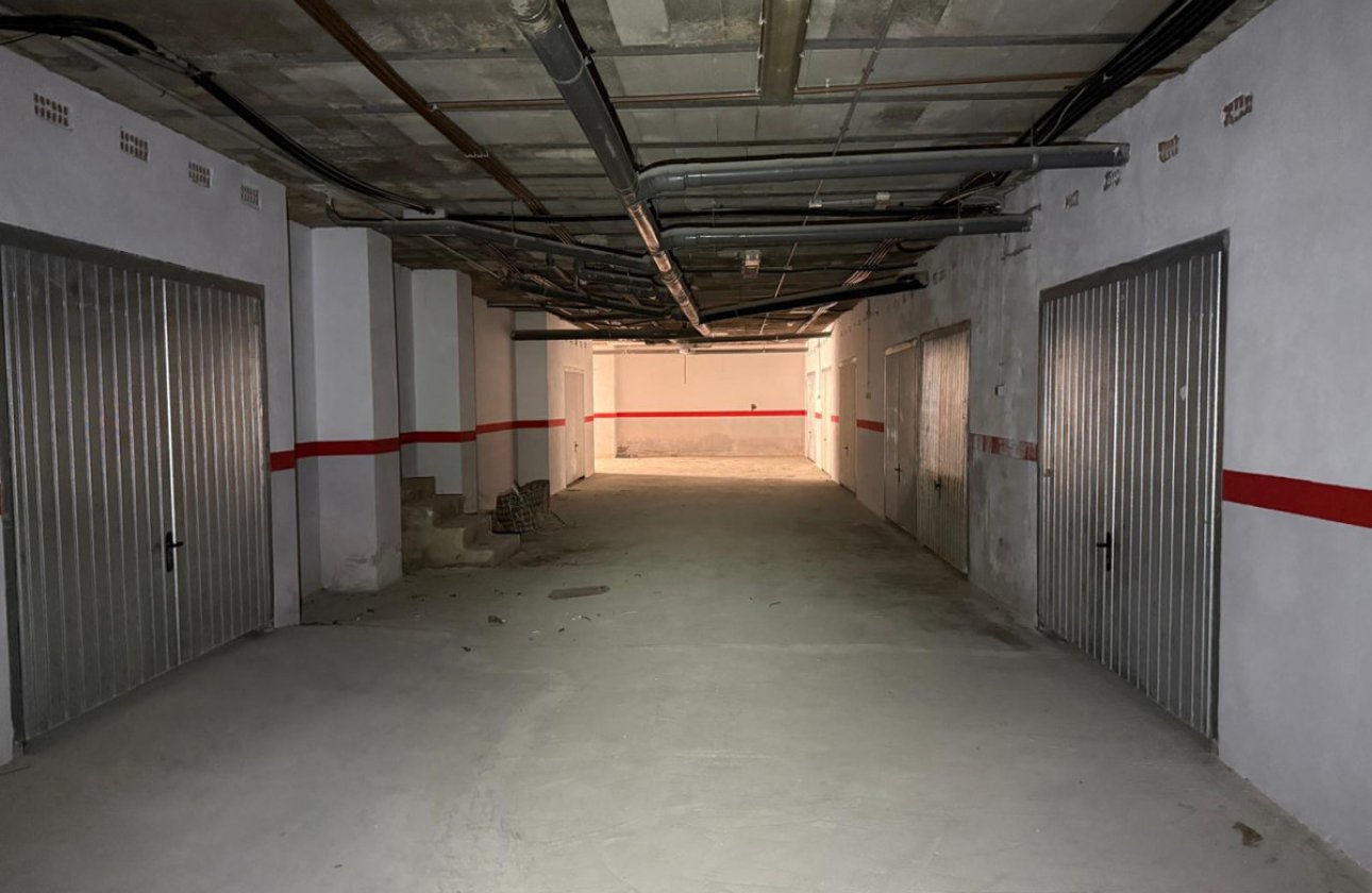 Reventa - Garaje -
Torrevieja - Torrevieja Centro