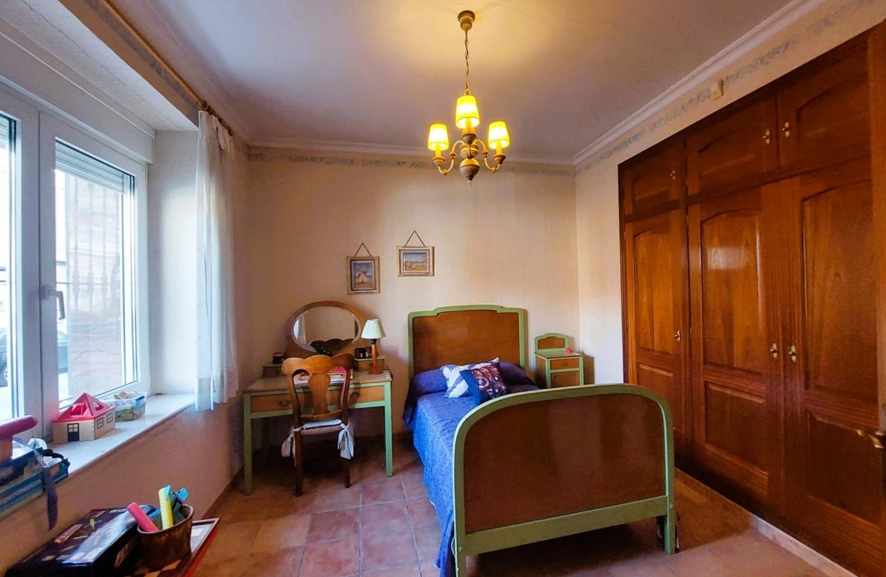 Reventa - House -
Torrevieja - Centro