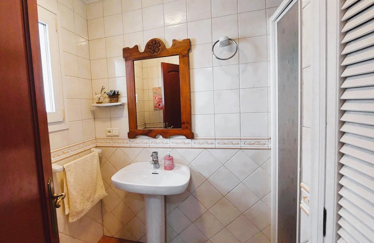 Reventa - House -
Torrevieja - Centro