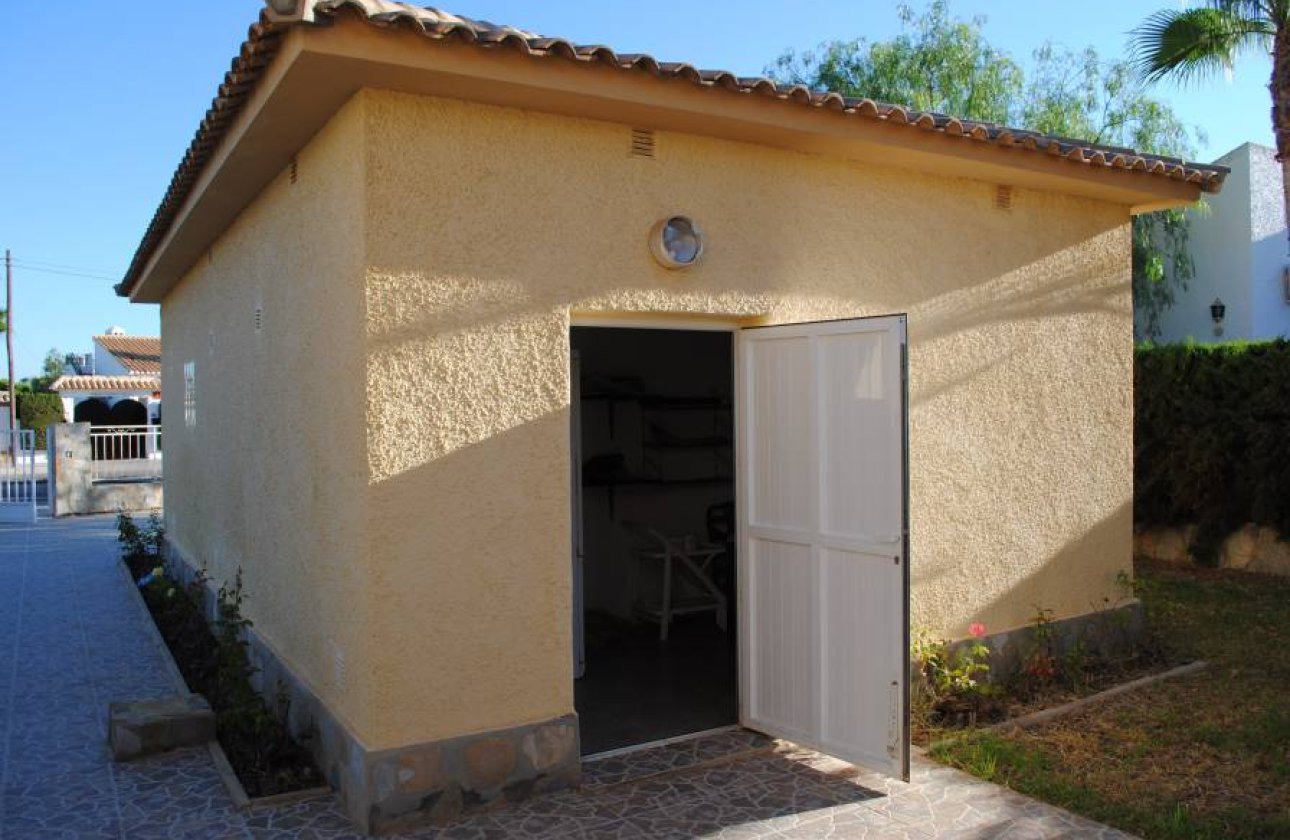 Reventa - Parcela / Terreno -
Orihuela Costa - Cabo Roig