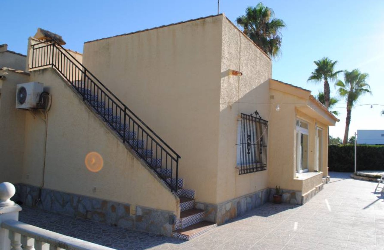 Reventa - Parcela / Terreno -
Orihuela Costa - Cabo Roig