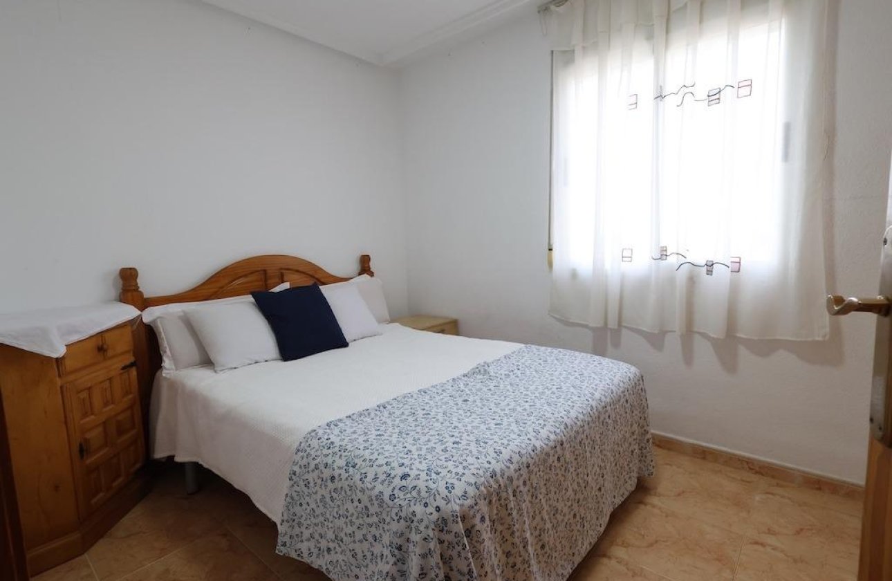 Reventa - semi-detached house -
Torrevieja - El limonar