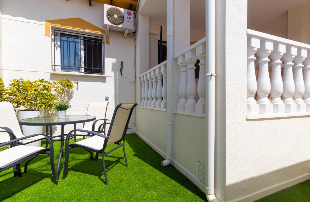 Reventa - Terraced house -
Torrevieja - Los altos