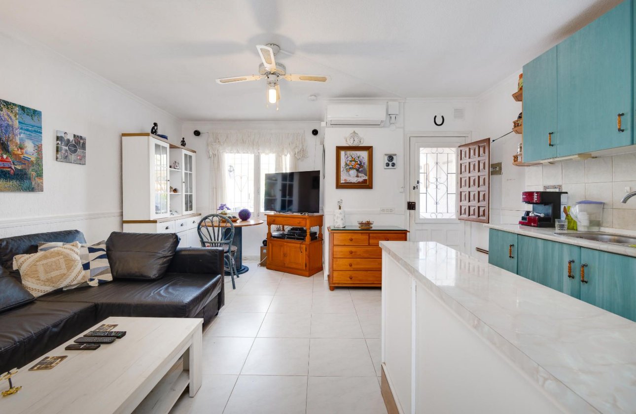 Reventa - Terraced house -
Torrevieja - Los Ángeles