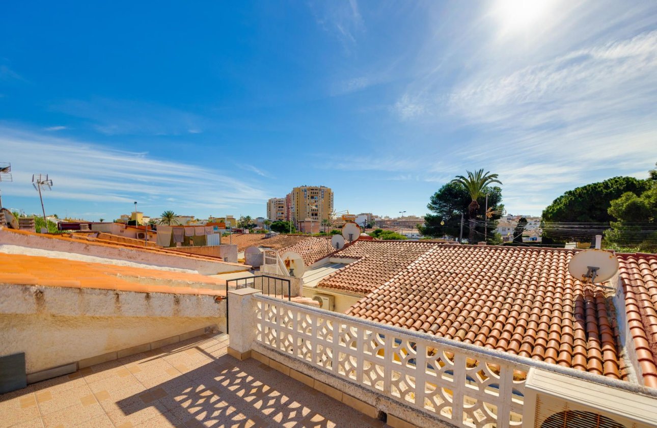Reventa - Terraced house -
Torrevieja - Los Ángeles