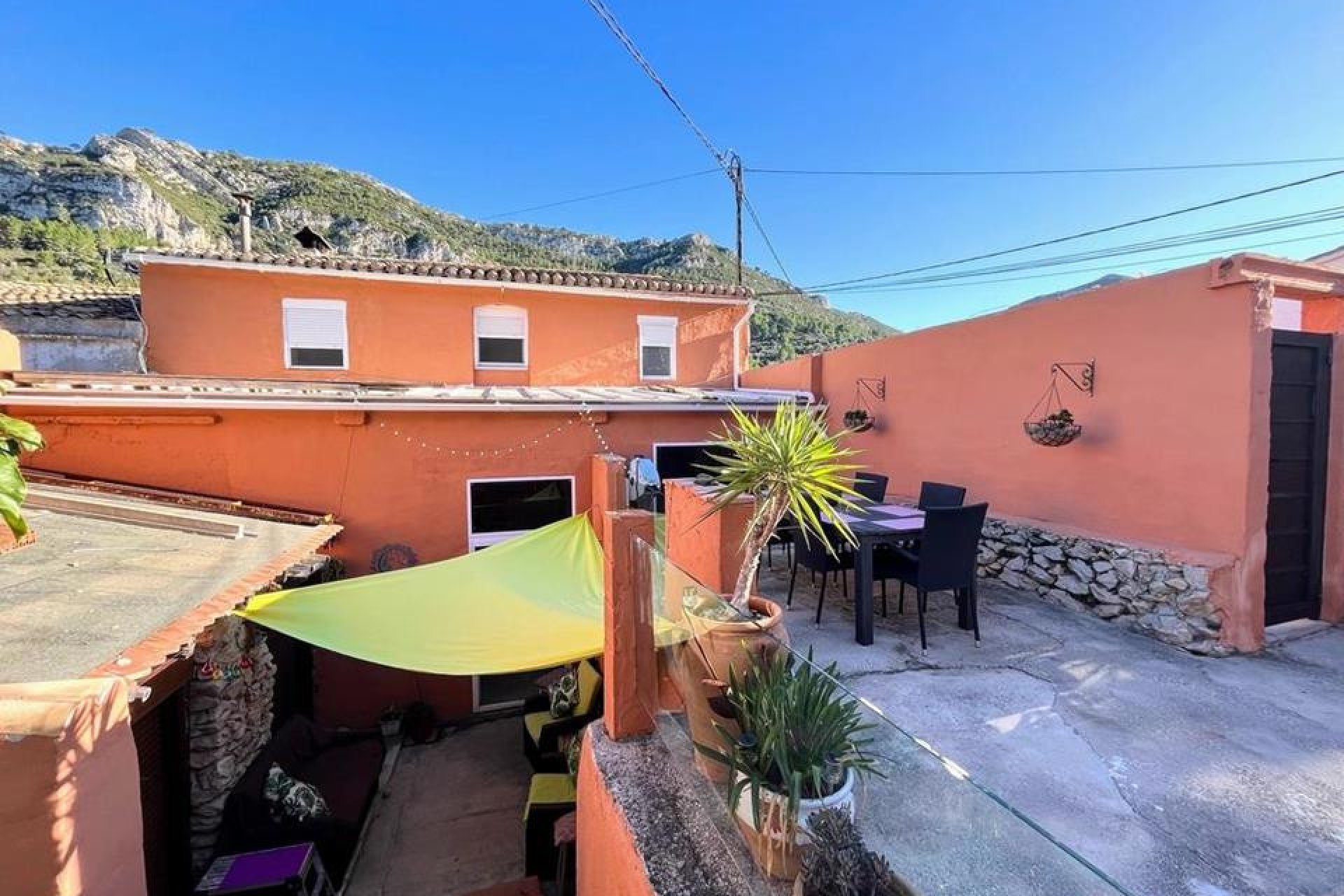 Reventa - Town House -
Alcalalí - Llosa de Camacho