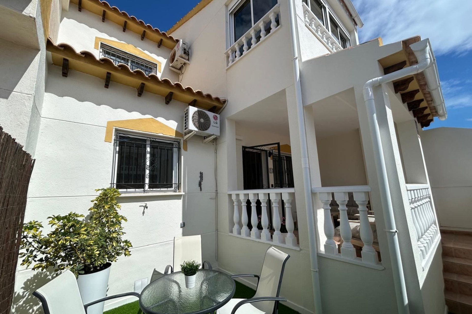 Reventa - Town House -
Orihuela - La Florida