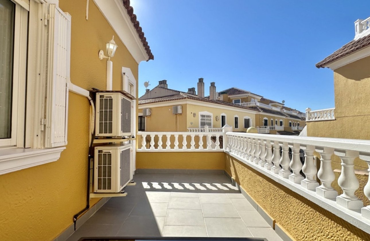 Reventa - Town House -
Orihuela - La Florida